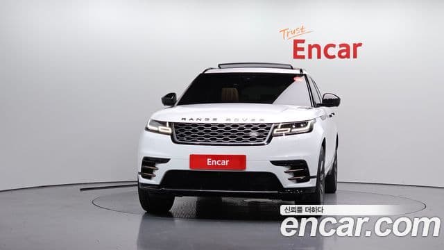 Land Rover Range Rover Velar 3