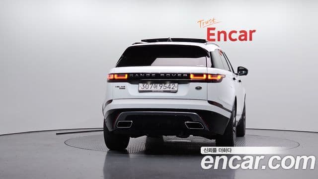Land Rover Range Rover Velar 4