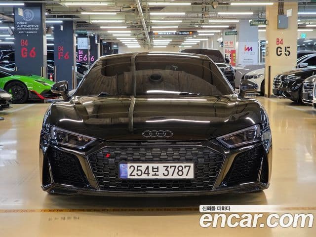 Audi R8 (4S)