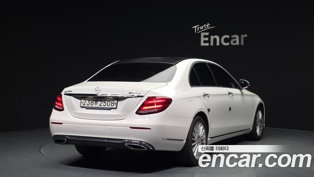 Mercedes-Benz E-Class W213 2