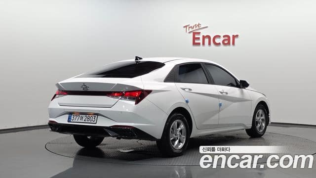 Hyundai Avante (CN7) 2