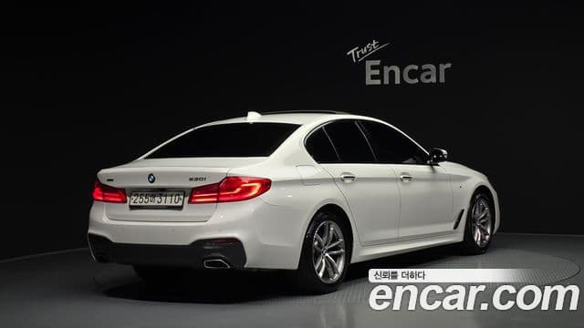 BMW 5 Series (G30) 2