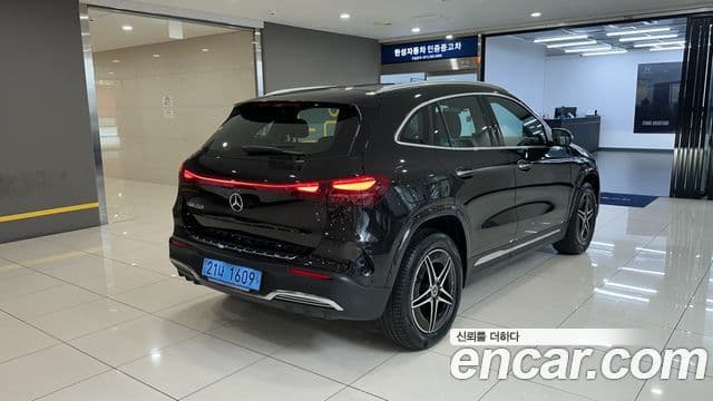Mercedes-Benz EQA H243 4