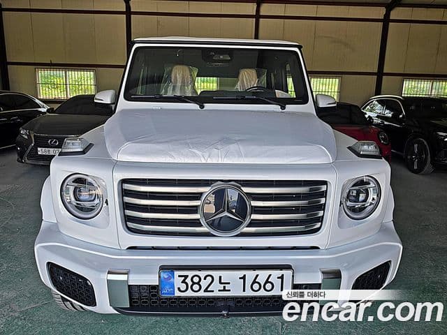 Mercedes-Benz G-Class W465