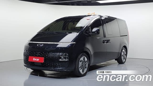 Hyundai Staria