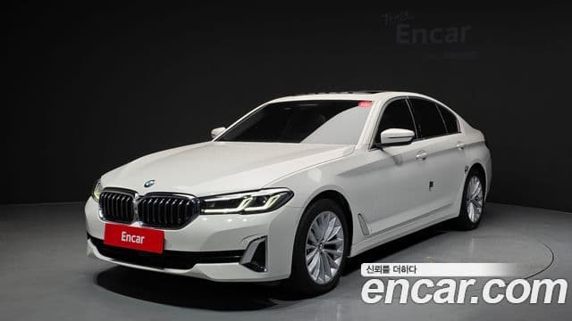 BMW 5 Series (G30)