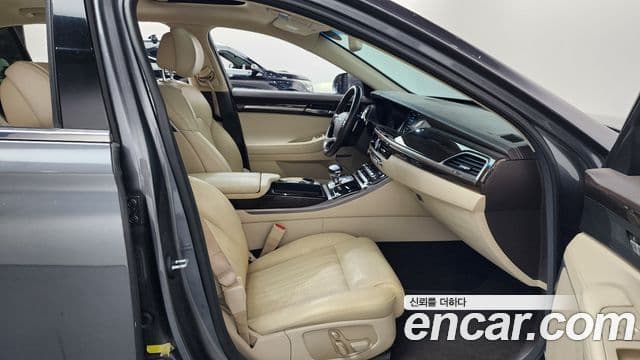 Genesis EQ900