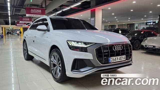 Audi Q8 (4M)