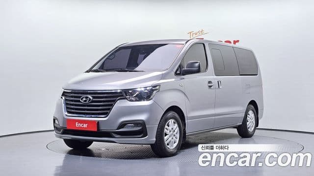 Hyundai The New Grand Starex