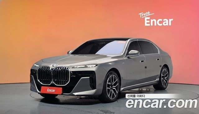 BMW 7 Series (G70)