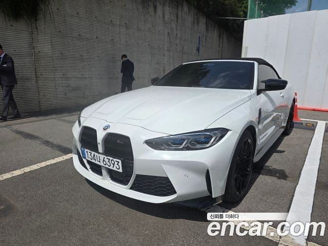 BMW M4 (G82)