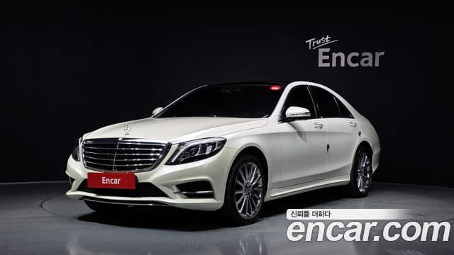Mercedes-Benz S-Class W222