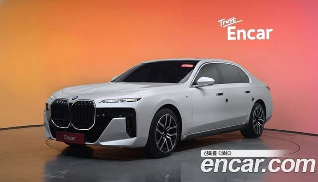 BMW 7 Series (G70)