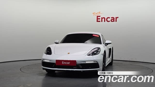 Porsche 718 Cayman 3