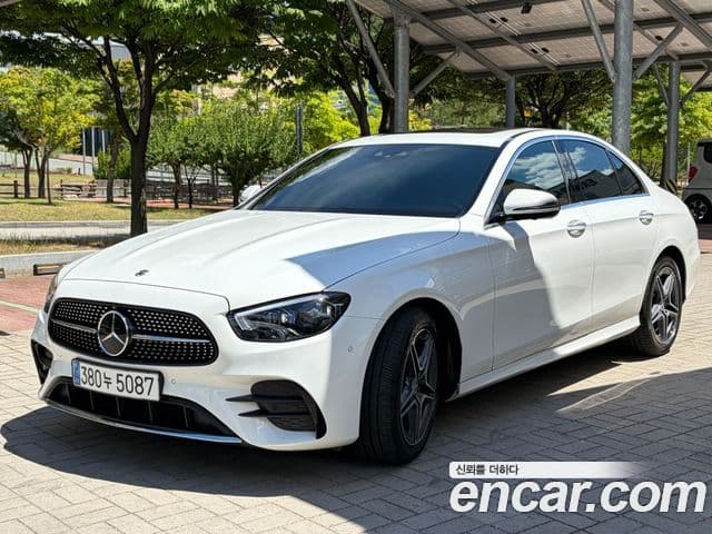 Mercedes-Benz E-Class W213 3