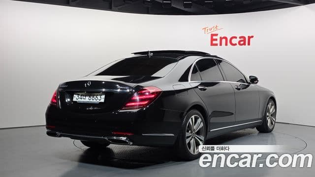 Mercedes-Benz S-Class W222 2