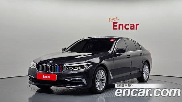 BMW 5 Series (G30)