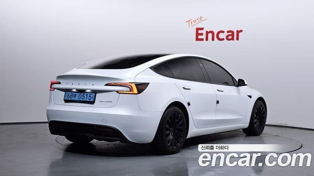Tesla Model 3 2