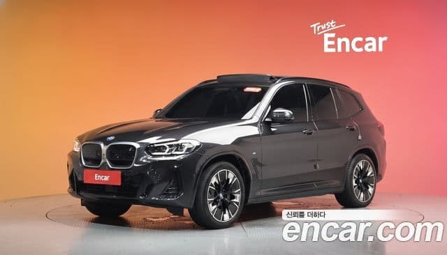 BMW iX3