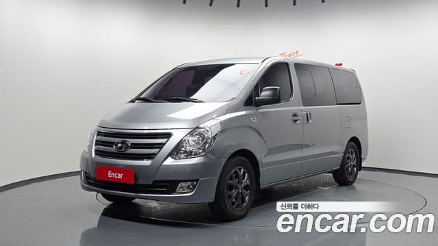 Hyundai Grand Starex