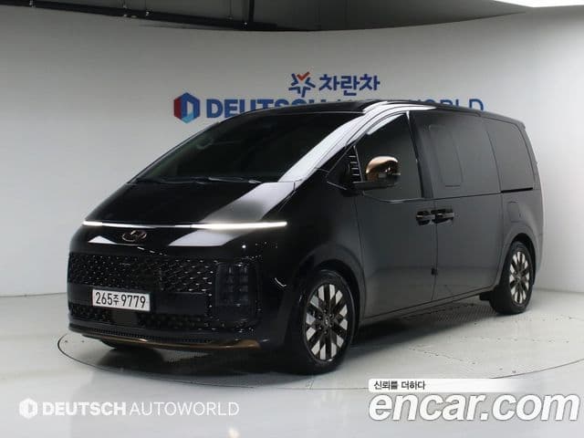Hyundai Staria