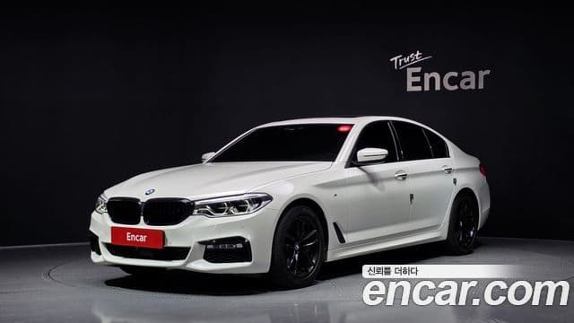 BMW 5 Series (G30)