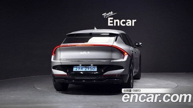 Kia The New EV6 4
