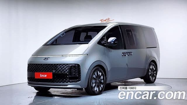 Hyundai Staria