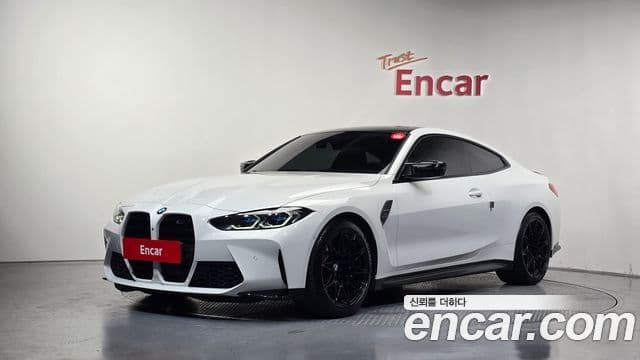 BMW M4 (G82)