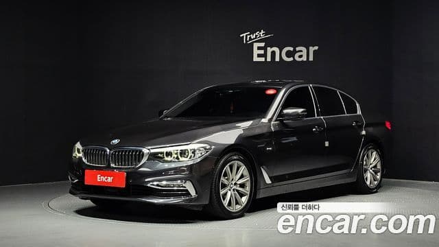 BMW 5 Series (G30)