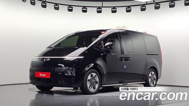 Hyundai Staria