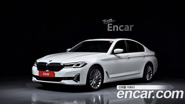 BMW 5 Series (G30)