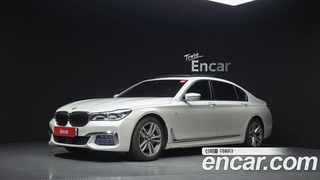 BMW 7 Series (G11)