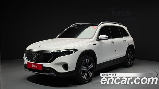 Mercedes-Benz EQB X243