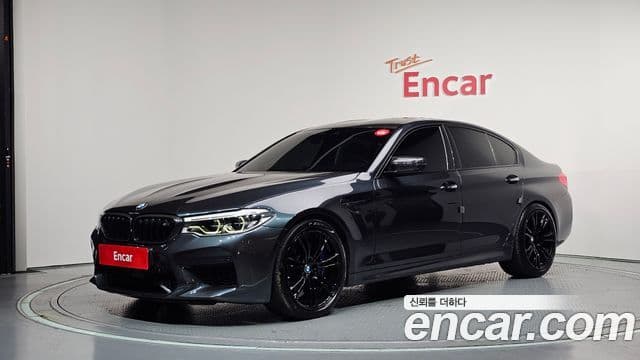 BMW M5 (F90)