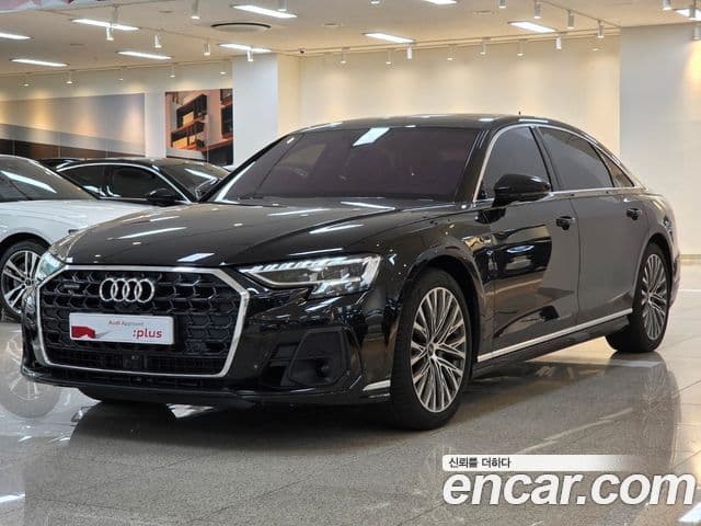 Audi A8 (D5)