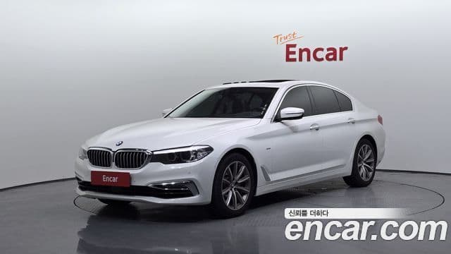 BMW 5 Series (G30)