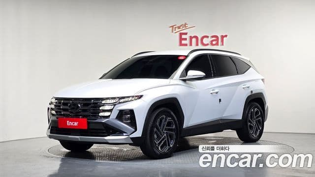 Hyundai The New Tucson Hybrid (NX4)