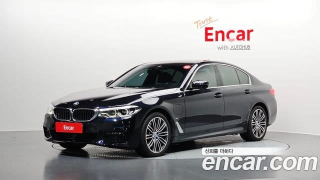 BMW 5 Series (G30)