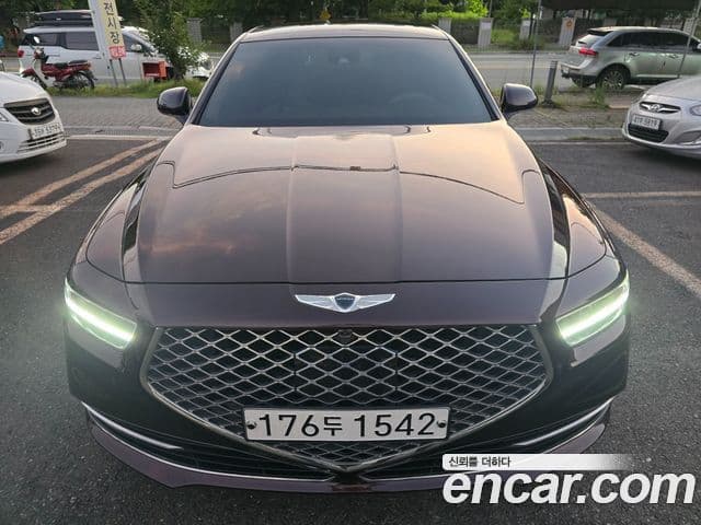 Genesis G90