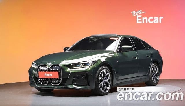BMW i4