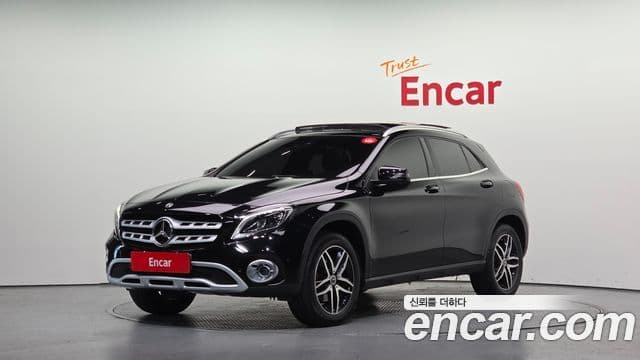 Mercedes-Benz GLA-Class X156