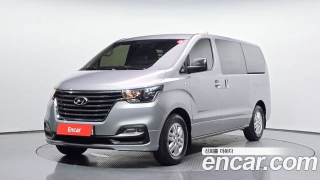 Hyundai The New Grand Starex