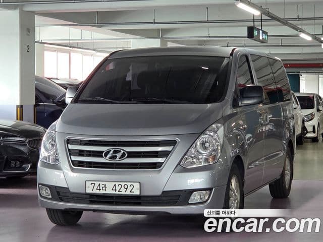 Hyundai Grand Starex