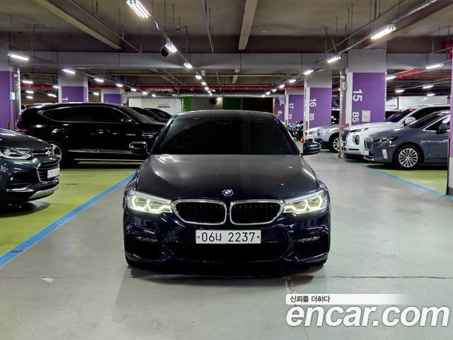 BMW 5 Series (G30)