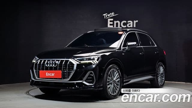 Audi Q3 (F3)
