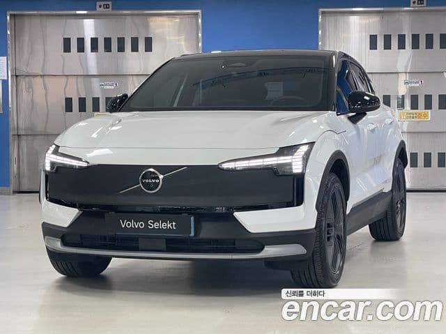 Volvo EX30 Cross Country