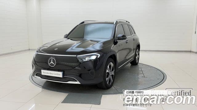 Mercedes-Benz EQB X243