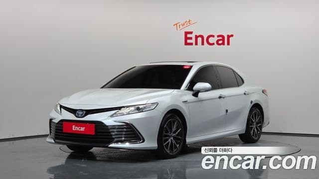 Toyota Camry (XV70)