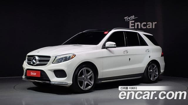 Mercedes-Benz GLE-Class W166